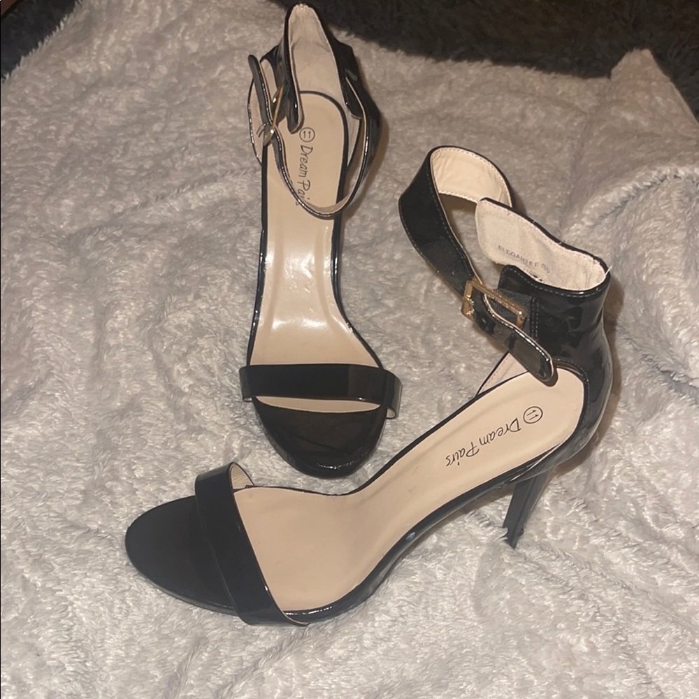 Dream Pairs Black Sexy Classic Stiletto Heels brand new - size 11